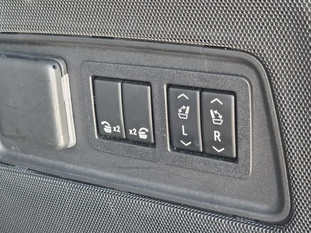 Used 2021 Cadillac Escalade Premium Luxury w/ Driver Assist Tech Package AWD/4WD image 39