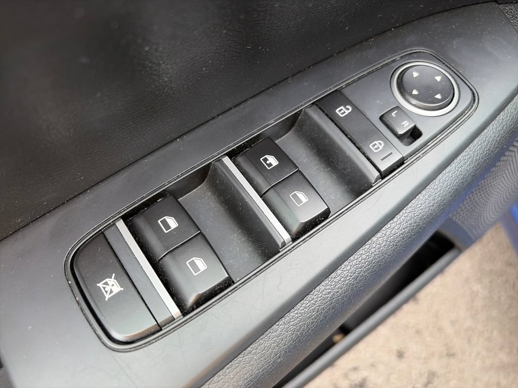 Used 2024 Kia Forte LXS FWD image 16