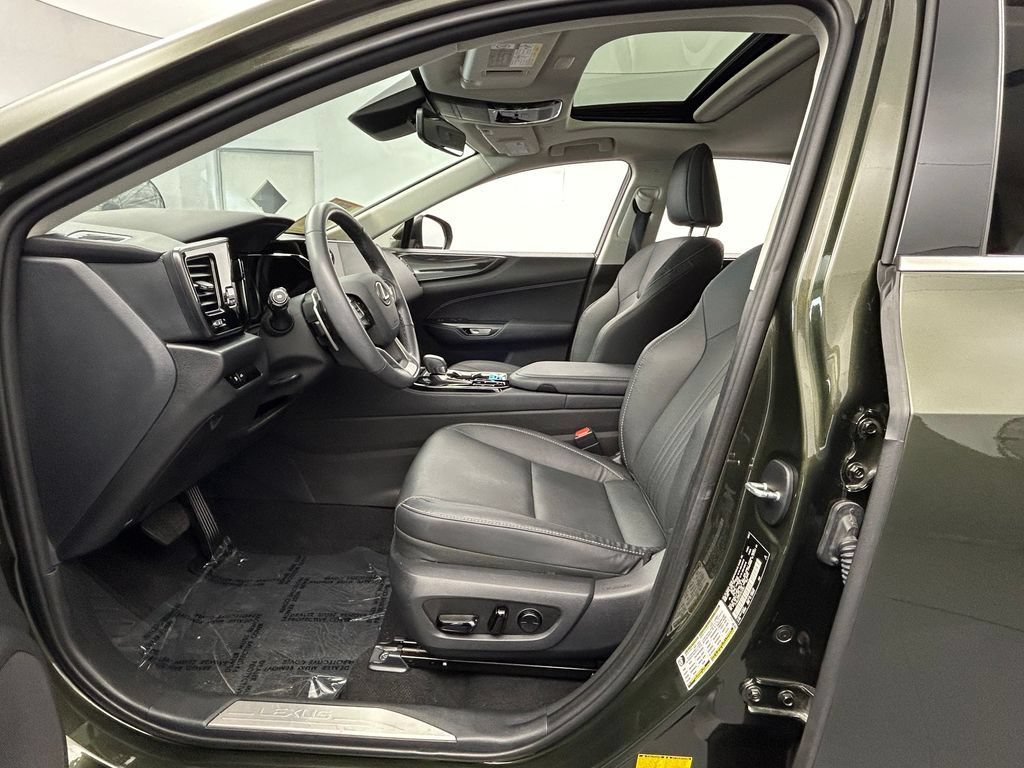 Used 2025 Lexus NX 250 FWD w/ Cold Area Package image 16