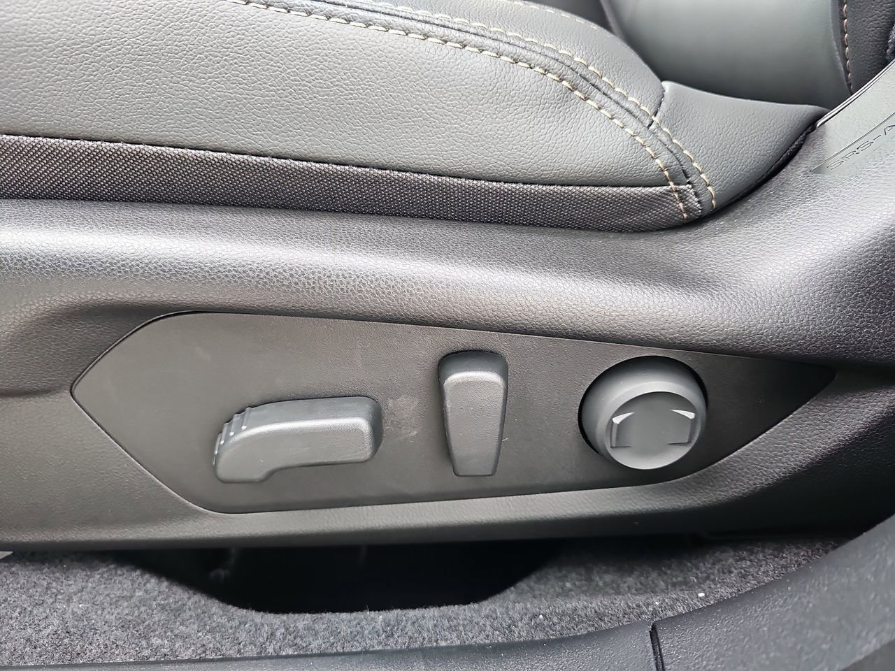 New 2026 Subaru Outback Limited AWD/4WD image 31