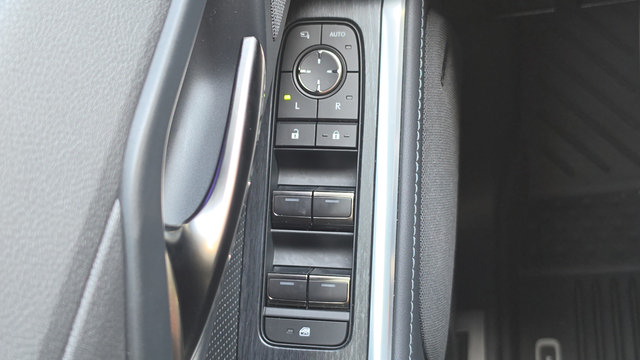 Used 2025 Lexus GX 550 w/ Accessory Package (2T) AWD/4WD image 48