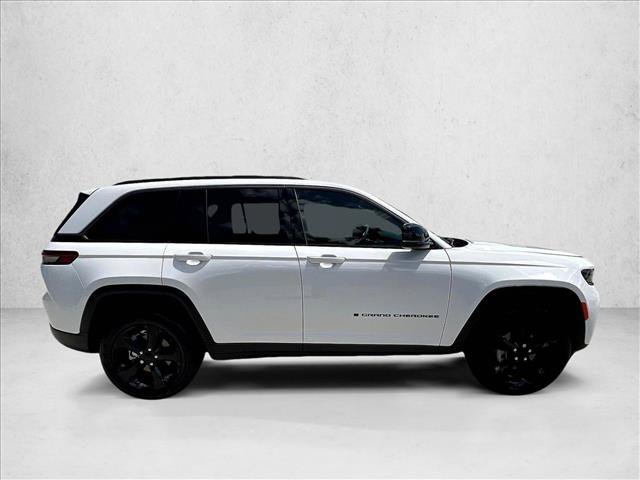 Used 2026 Jeep Grand Cherokee Limited w/ Limited Altitude Package RWD image 5