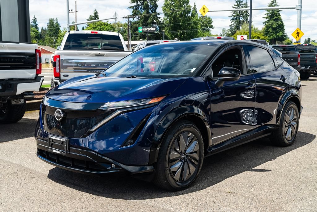 Used 2025 Nissan Ariya AWD image 3