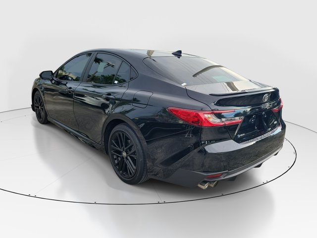 Used 2025 Toyota Camry SE FWD image 5