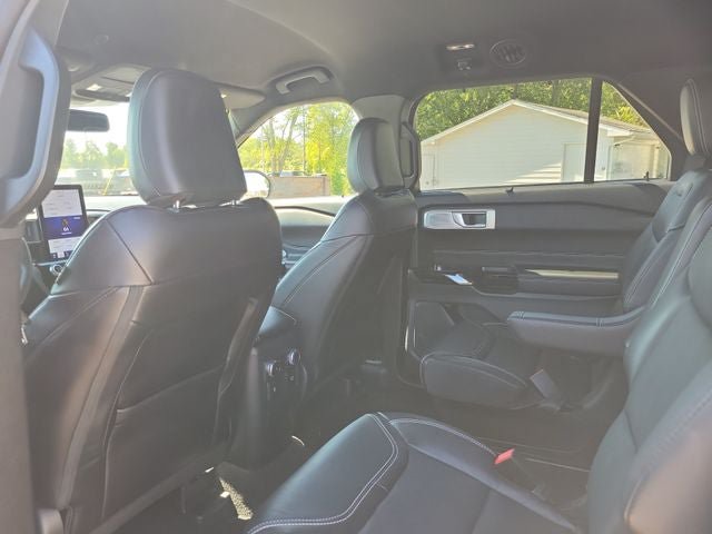 Used 2023 Ford Explorer ST w/ Equipment Group 401A AWD/4WD image 31