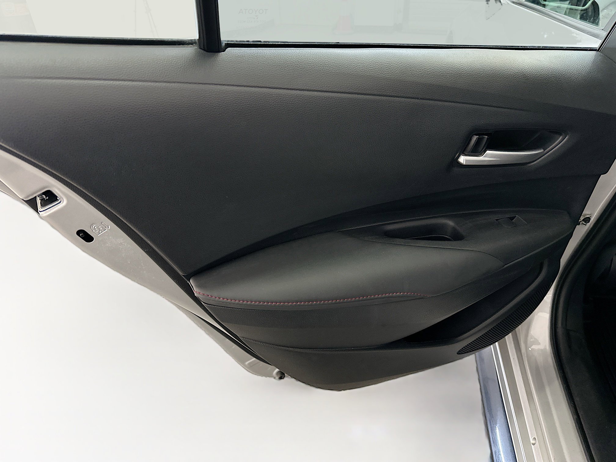 Used 2024 Toyota Corolla SE image 27