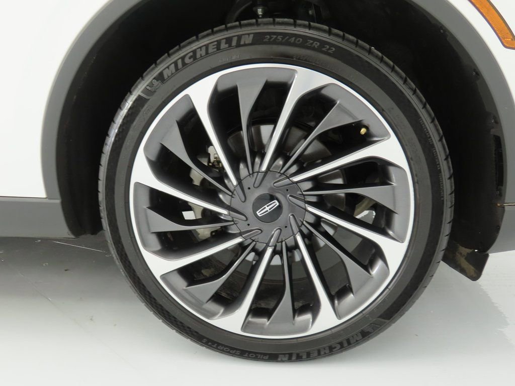 Used 2023 Lincoln Aviator Reserve w/ Equipment Group 201A image 32