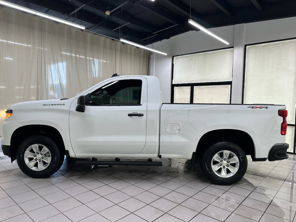 Used 2024 Chevrolet Silverado 1500 W/T w/ WT Value Package AWD/4WD image 12