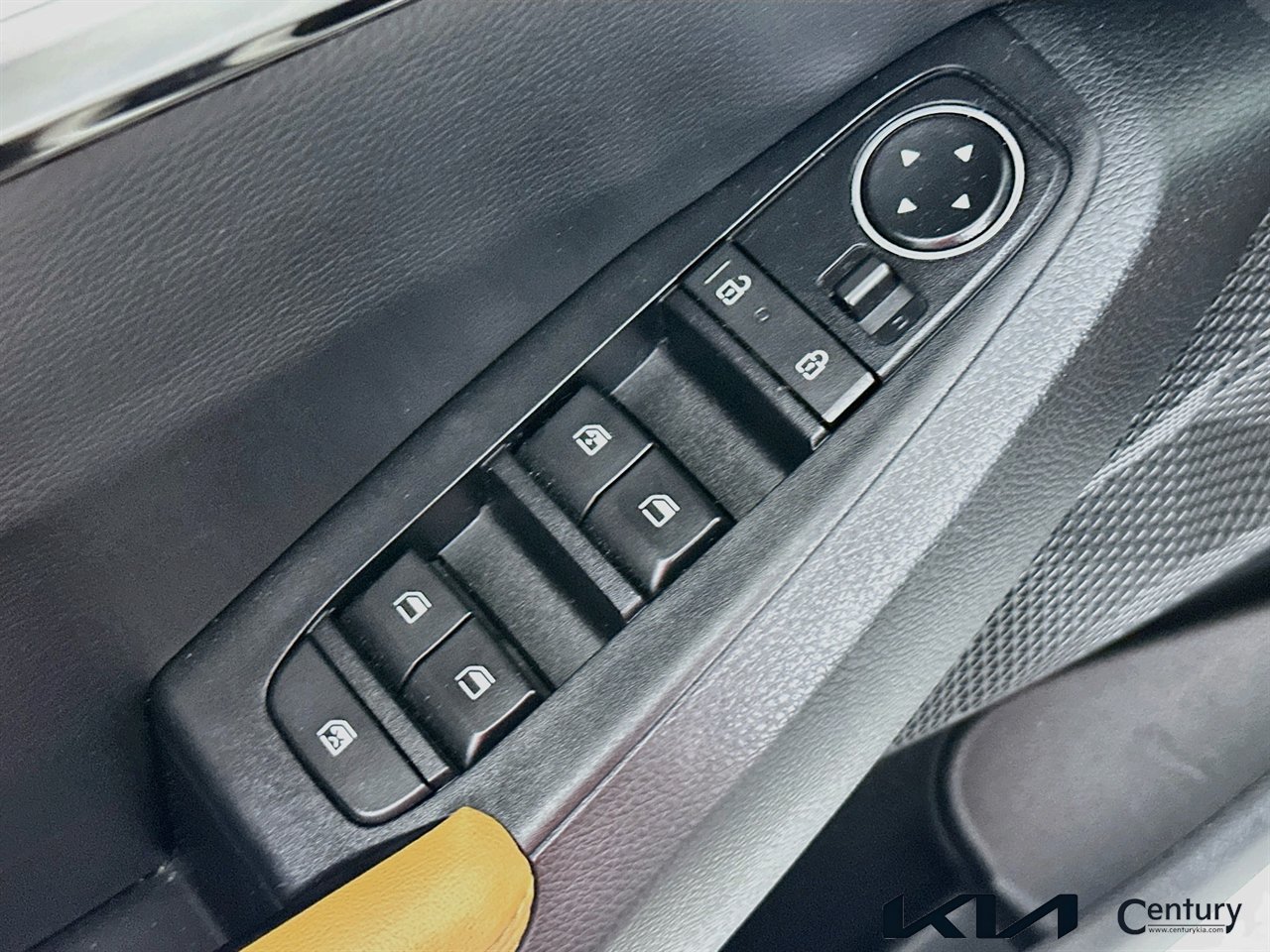 Certified 2024 Kia Seltos EX AWD/4WD image 18