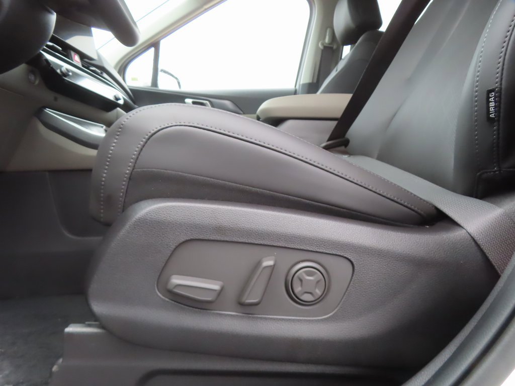 New 2026 Kia Carnival LXS image 9