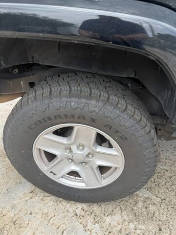 Used 2012 Jeep Wrangler Sport AWD/4WD image 7