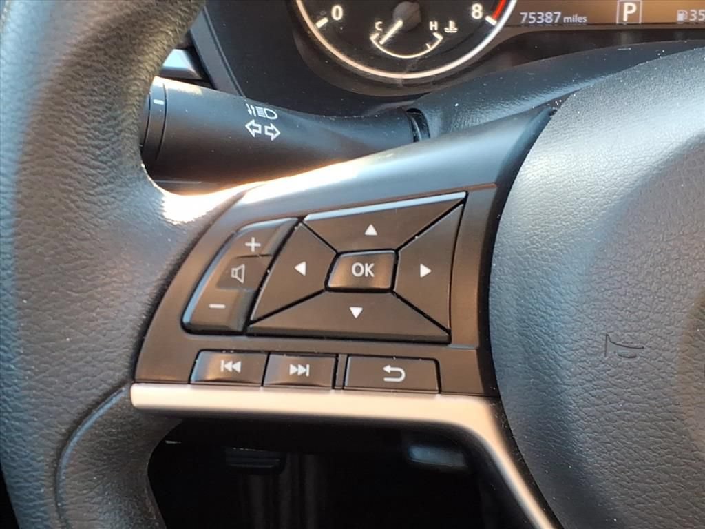 Used 2023 Nissan Altima 2.5 SV FWD image 12