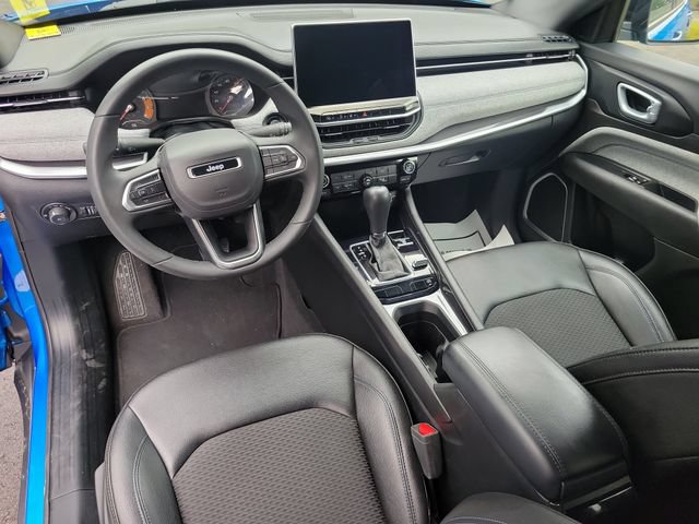 Used 2024 Jeep Compass Latitude AWD/4WD image 18