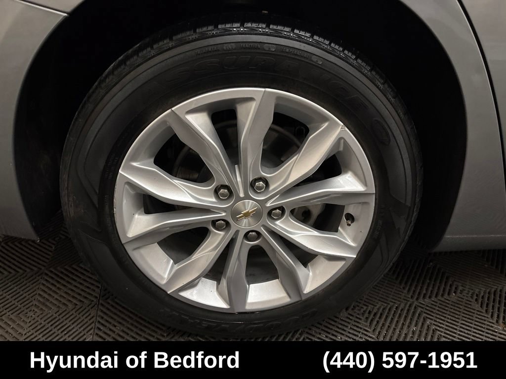 Used 2025 Chevrolet Malibu LT FWD image 24