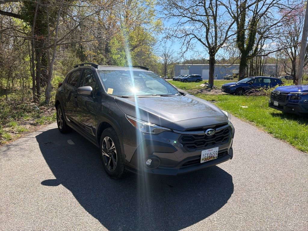 Used 2025 Subaru Crosstrek 2.0i Premium image 2