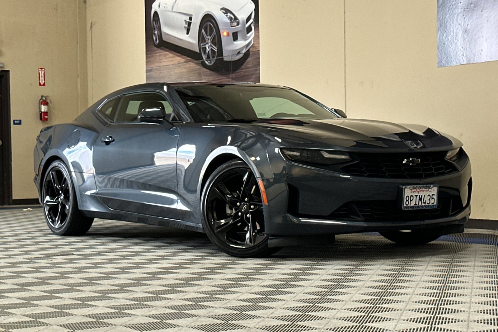 Used 2020 Chevrolet Camaro LT image 2