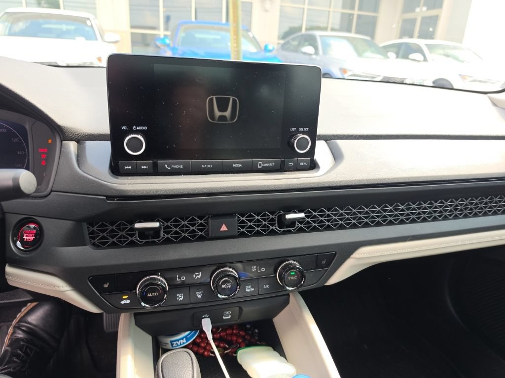 Used 2024 Honda Accord EX image 10