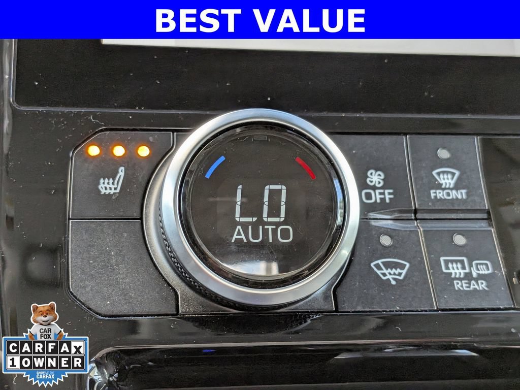 Used 2023 Toyota Highlander XLE FWD image 22