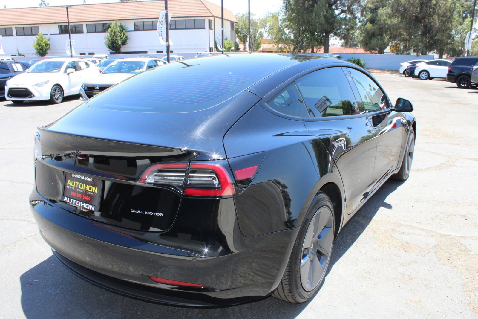 Used 2022 Tesla Model 3 Long Range AWD/4WD image 32