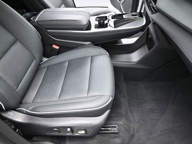 Used 2025 Buick Enclave Sport Touring image 28