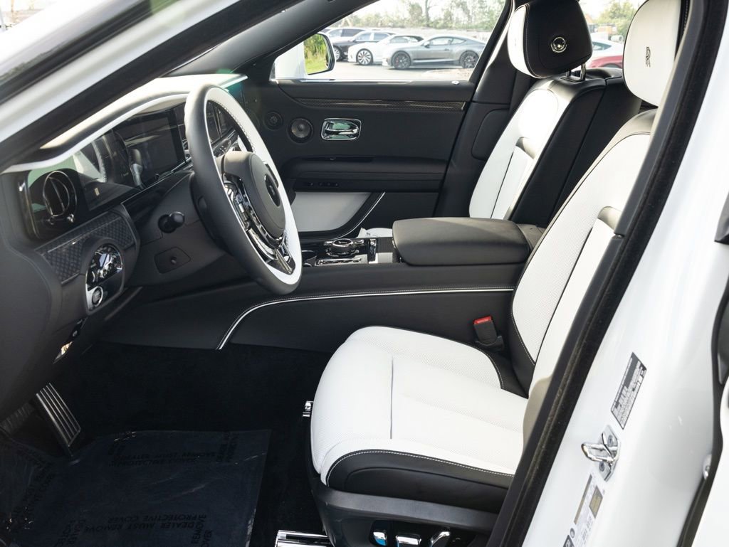New 2026 Rolls-Royce Ghost Black Badge image 29