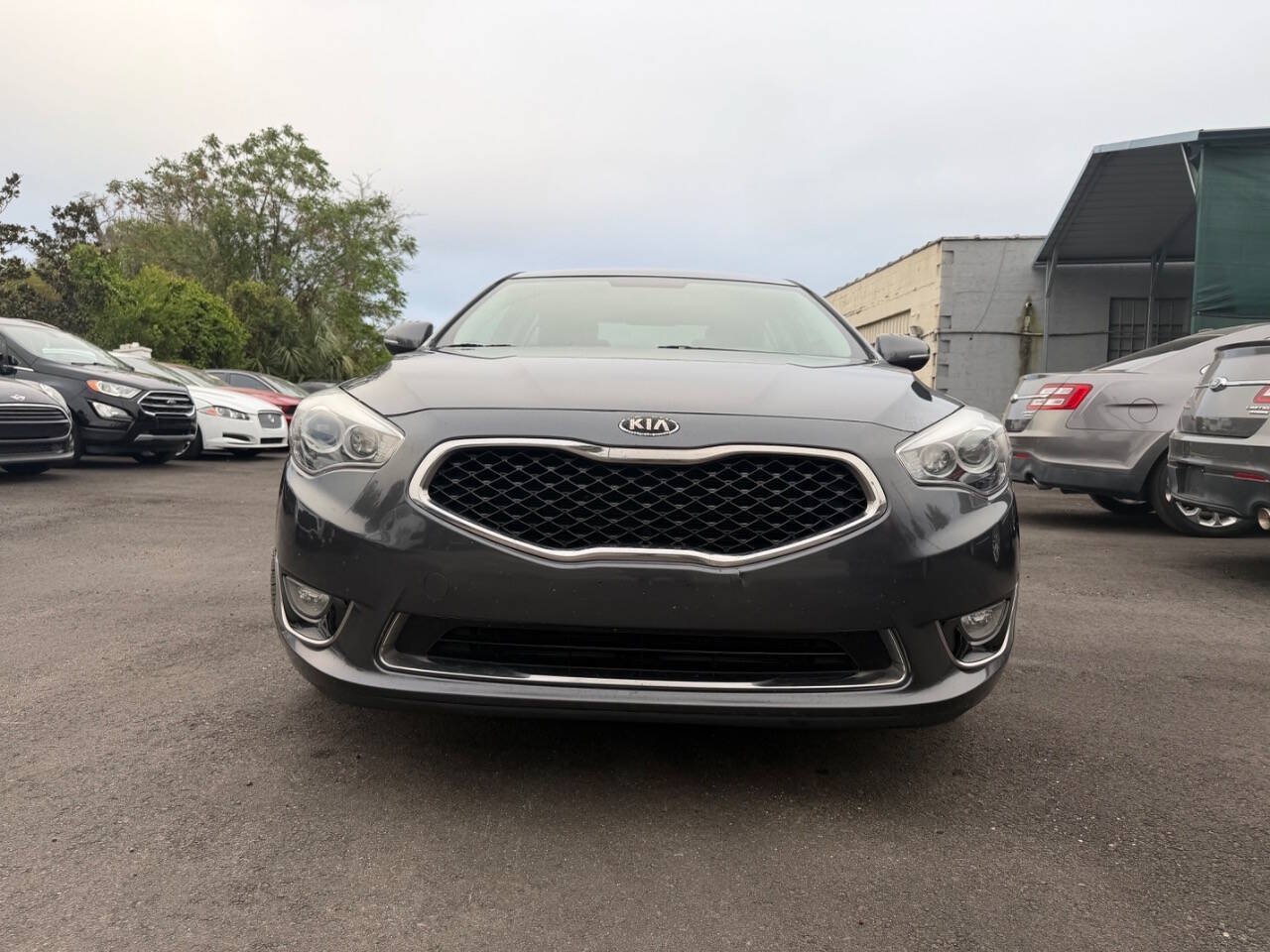 Used 2015 Kia Cadenza Premium FWD image 4