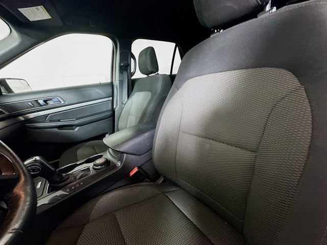 Used 2018 Ford Explorer XLT AWD/4WD image 22