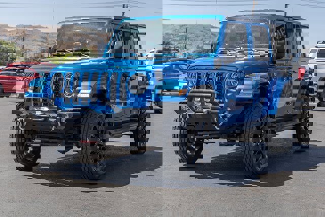 Used 2022 Jeep Wrangler Unlimited Sahara image 32