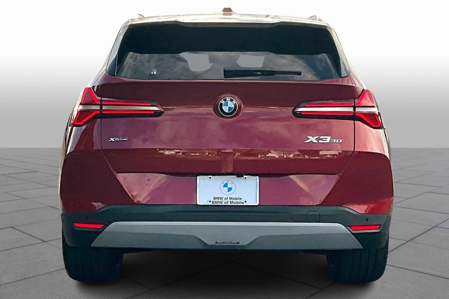 Used 2026 BMW X3 xDrive30 w/ Premium Package image 4