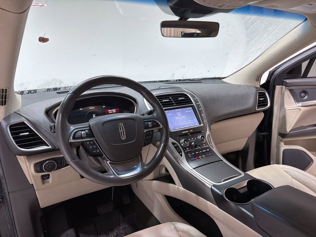 Used 2020 Lincoln Nautilus Reserve w/ Equipment Group 201A image 19