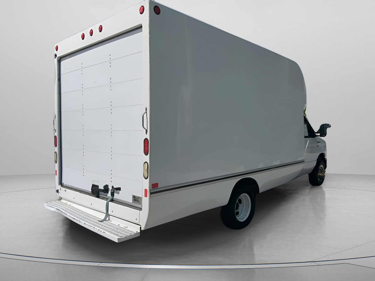 Used 2019 Ford E-350 and Econoline 350 Super Duty RWD image 28
