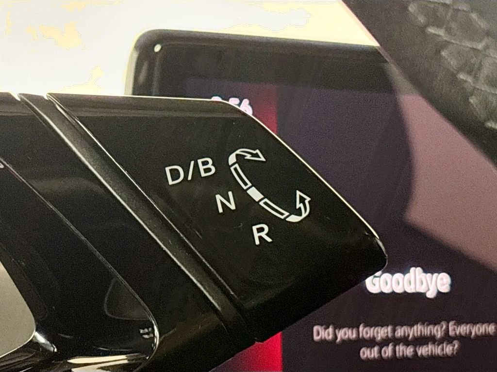 Certified 2021 Volkswagen ID.4 Pro S w/ Gradient Package image 19