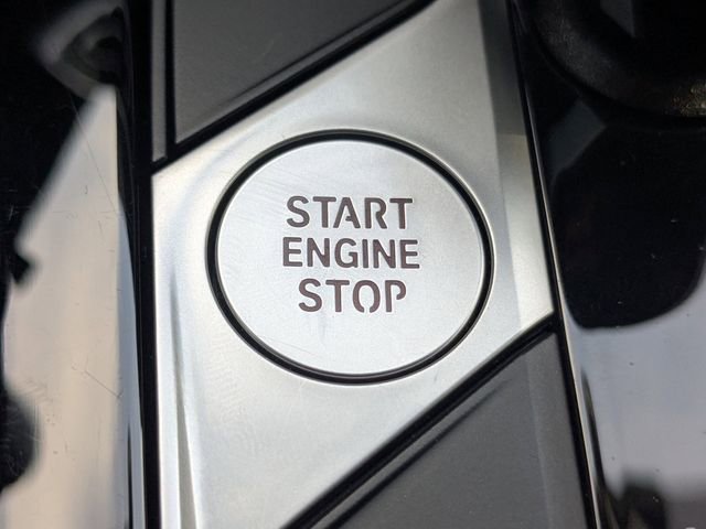 Used 2024 BMW X3 M40i w/ Premium Package image 32