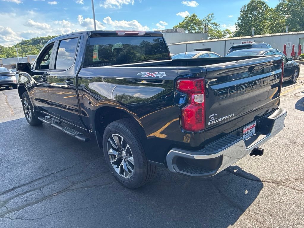 Used 2023 Chevrolet Silverado 1500 LT AWD/4WD image 5