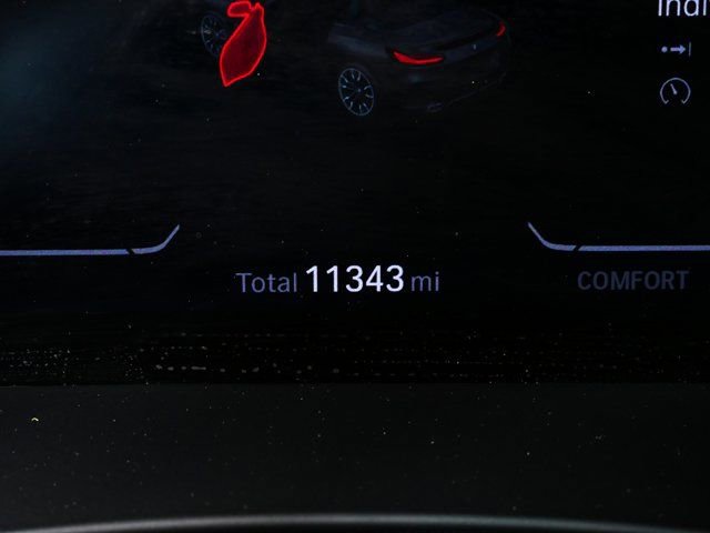 Used 2024 BMW Z4 sDrive30i image 11