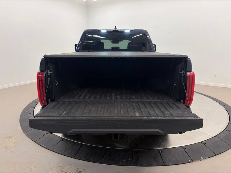 Used 2022 Toyota Tundra SR5 w/ SR5 Convenience Package AWD/4WD image 9
