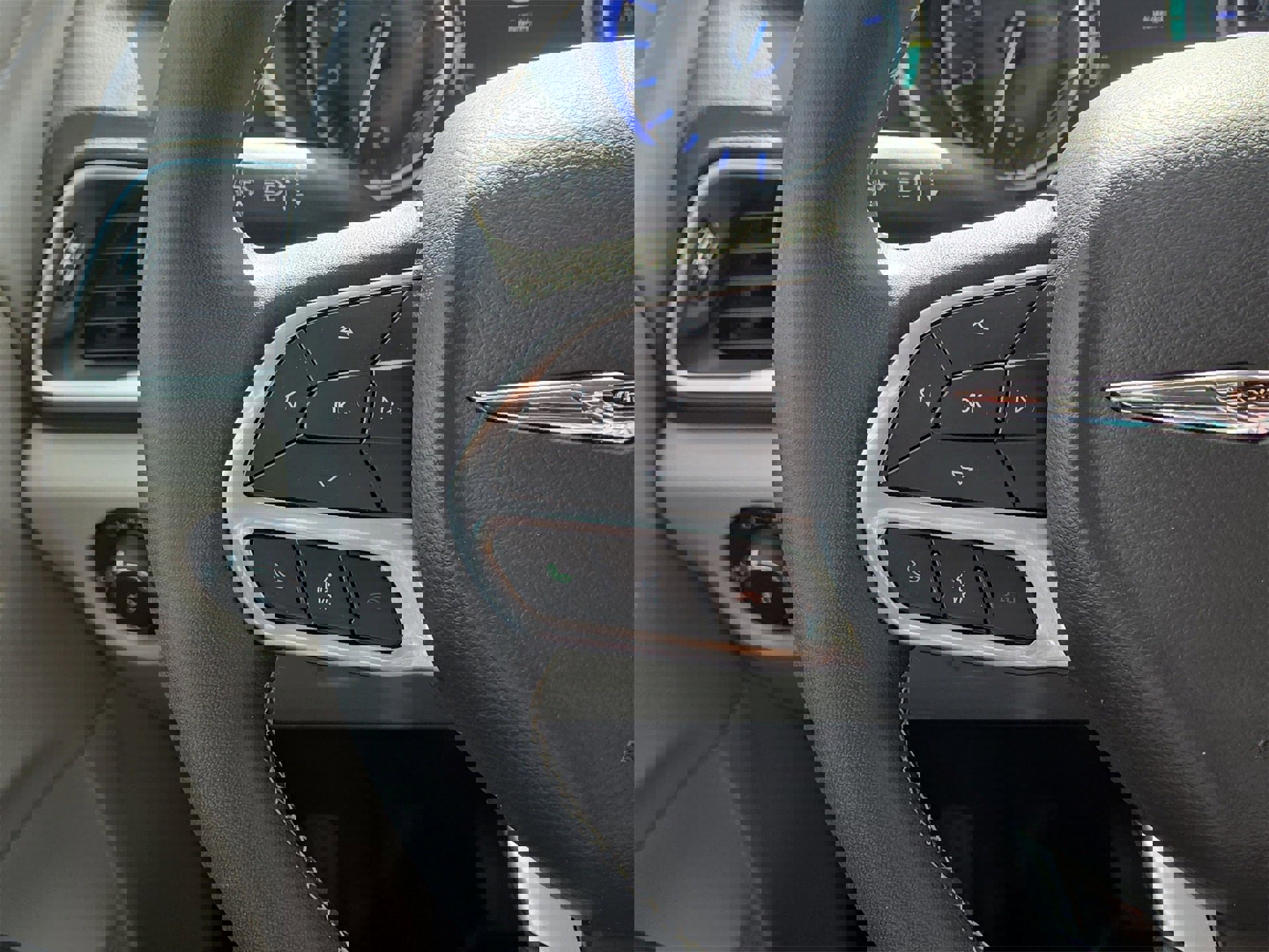 Used 2024 Chrysler Pacifica Touring-L image 21