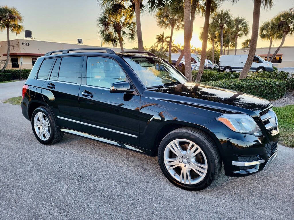 Used 2015 Mercedes-Benz GLK 250 GLK 250 BlueTEC AWD 4MATIC 4dr image 4