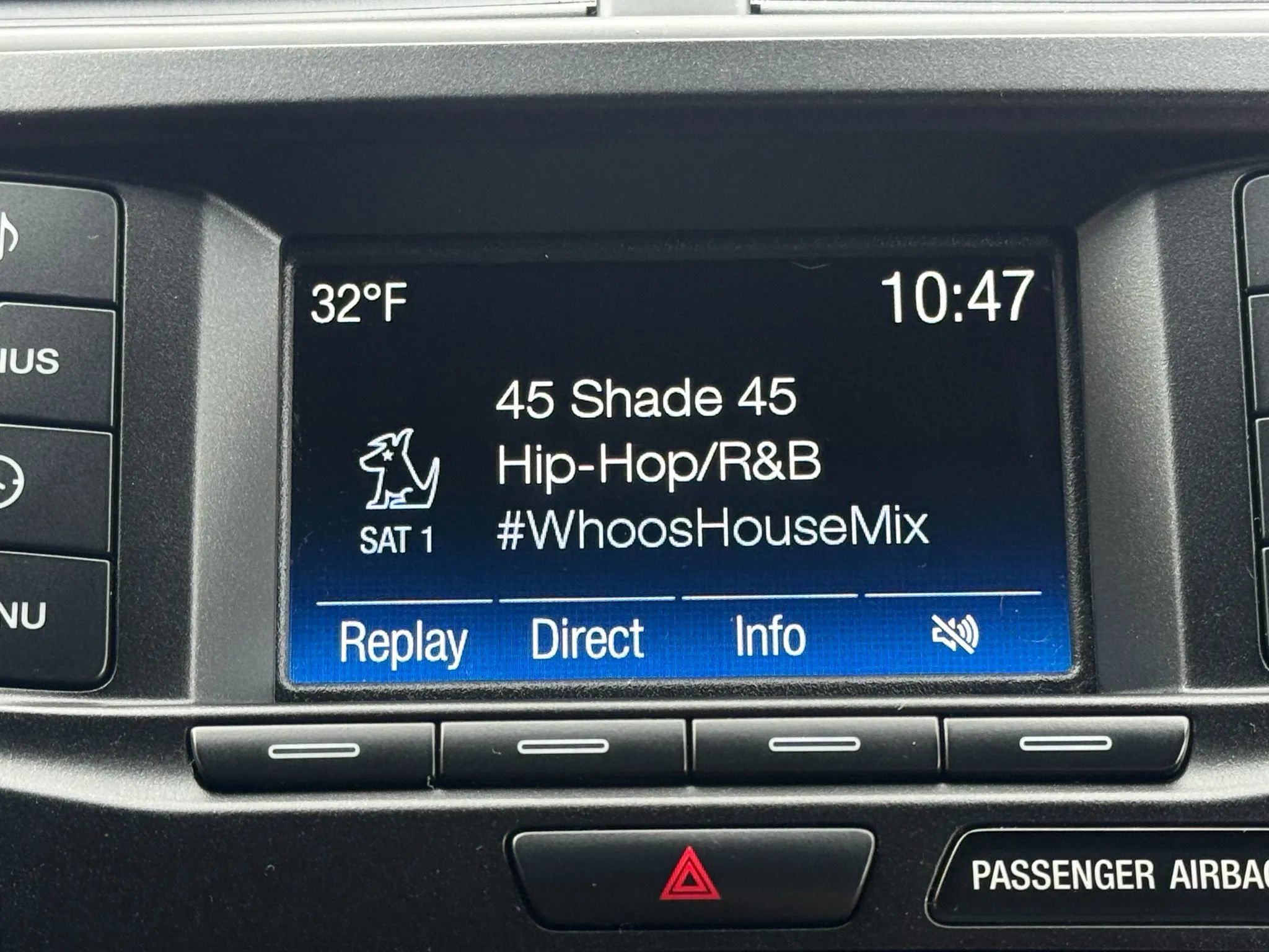 Used 2018 Ford Explorer XLT image 36