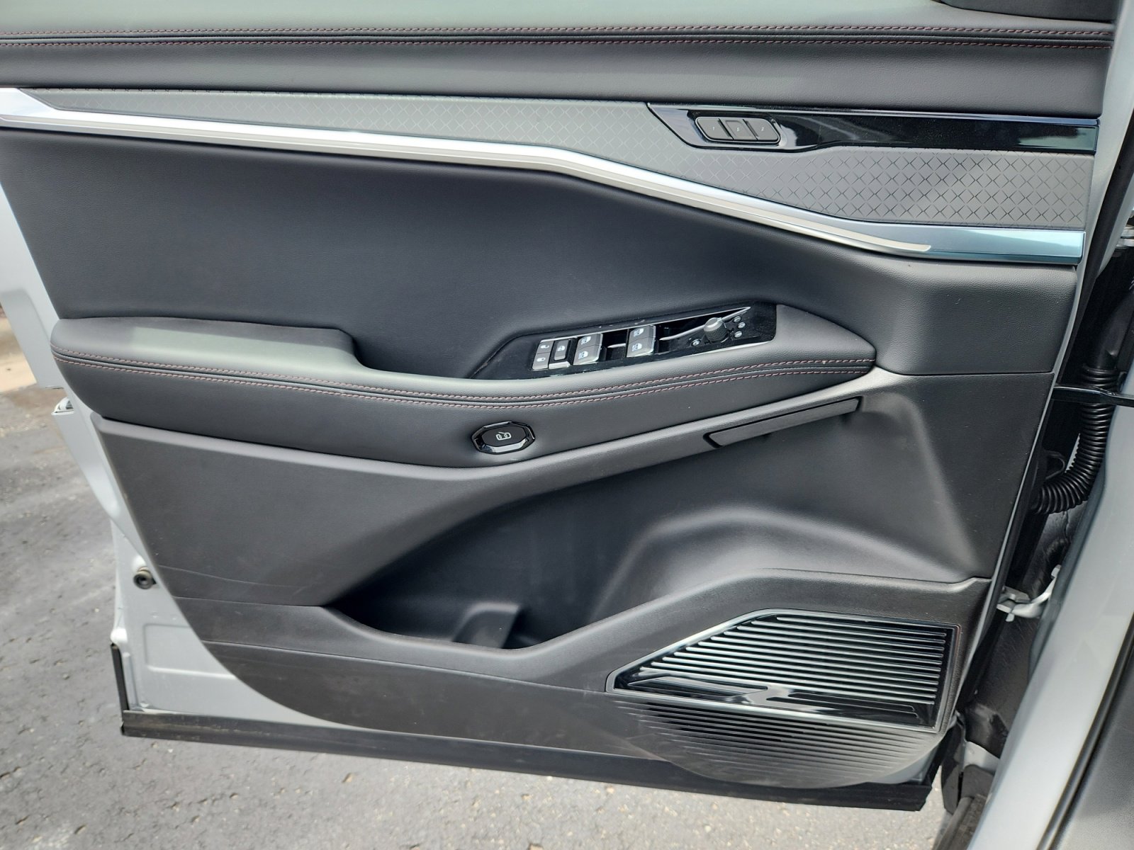 New 2025 Jeep Wagoneer S Limited image 13