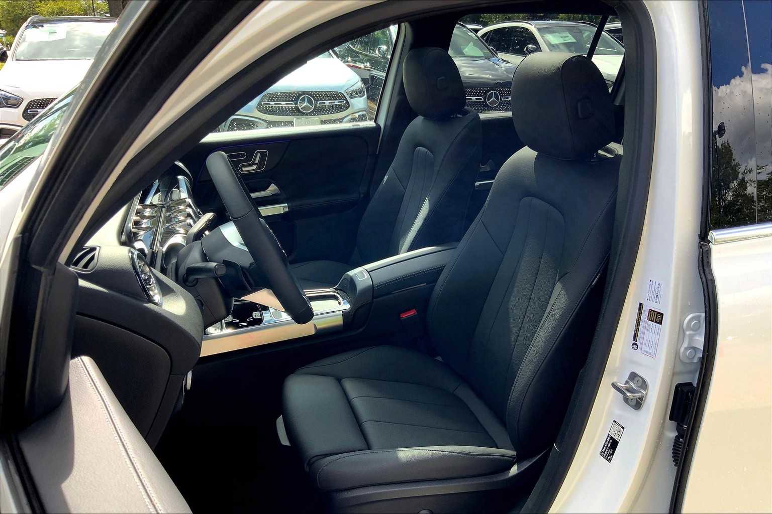 Certified 2026 Mercedes-Benz GLB 250 GLB 250 image 12