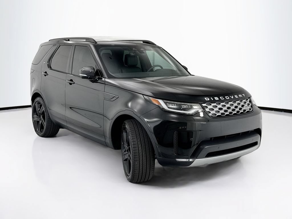 Certified 2025 Land Rover Discovery S AWD/4WD image 3