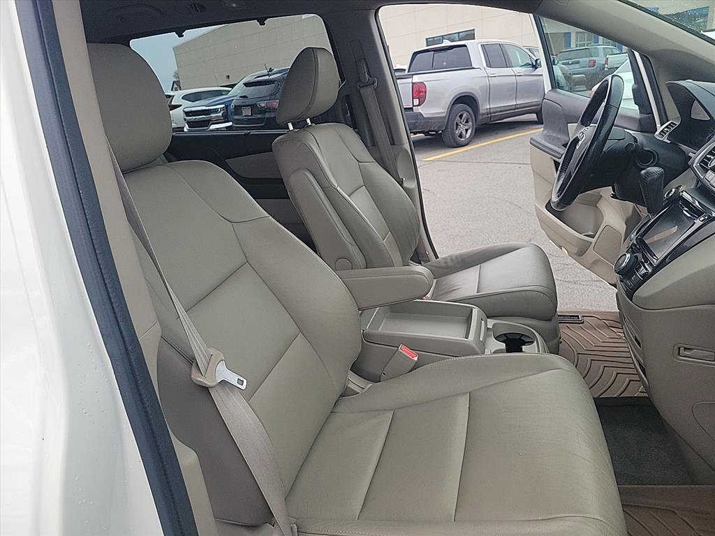 Used 2015 Honda Odyssey Touring Elite image 33
