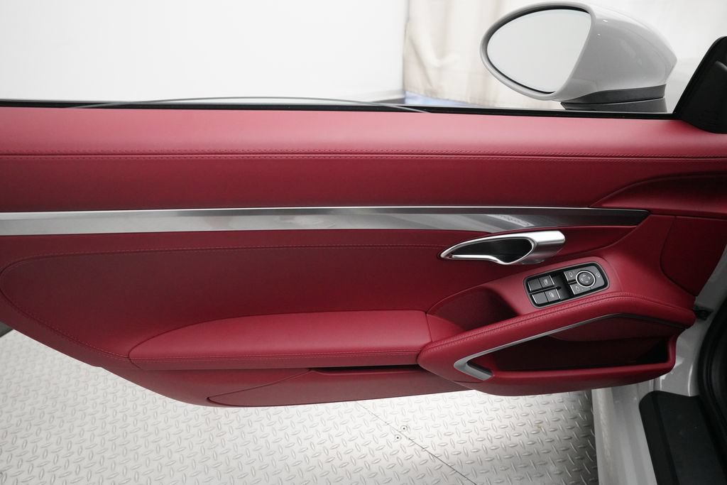 Certified 2025 Porsche 718 Cayman GTS RWD image 11