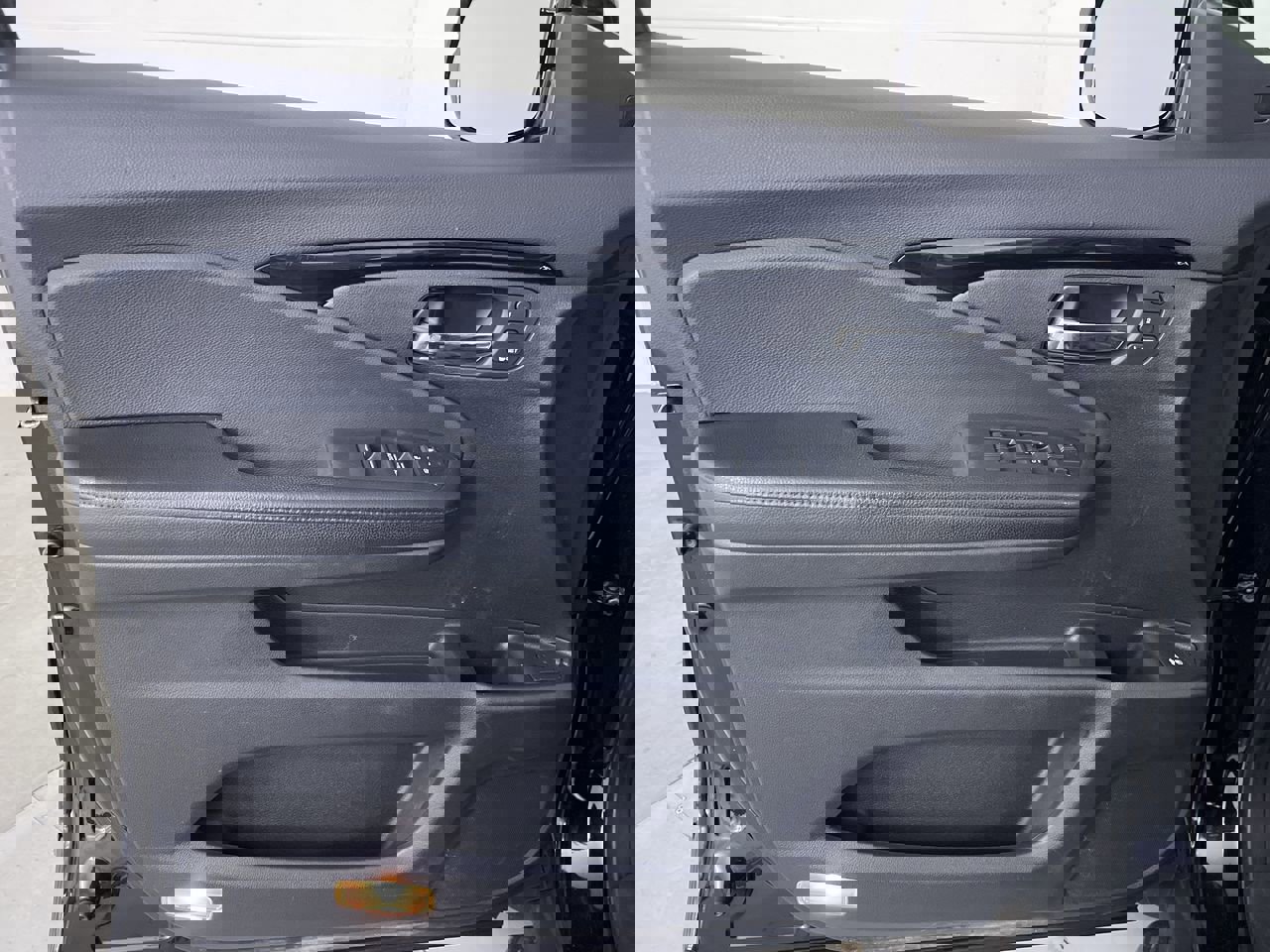 Used 2017 Honda Pilot Elite image 10