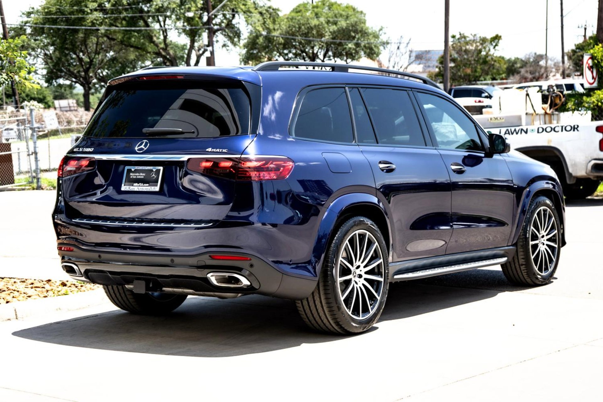 New 2025 Mercedes-Benz GLS 580 4MATIC image 6