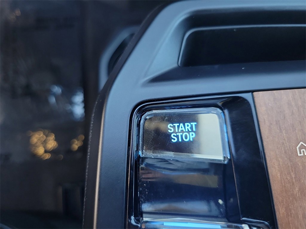 Used 2023 BMW iX xDrive50 image 8