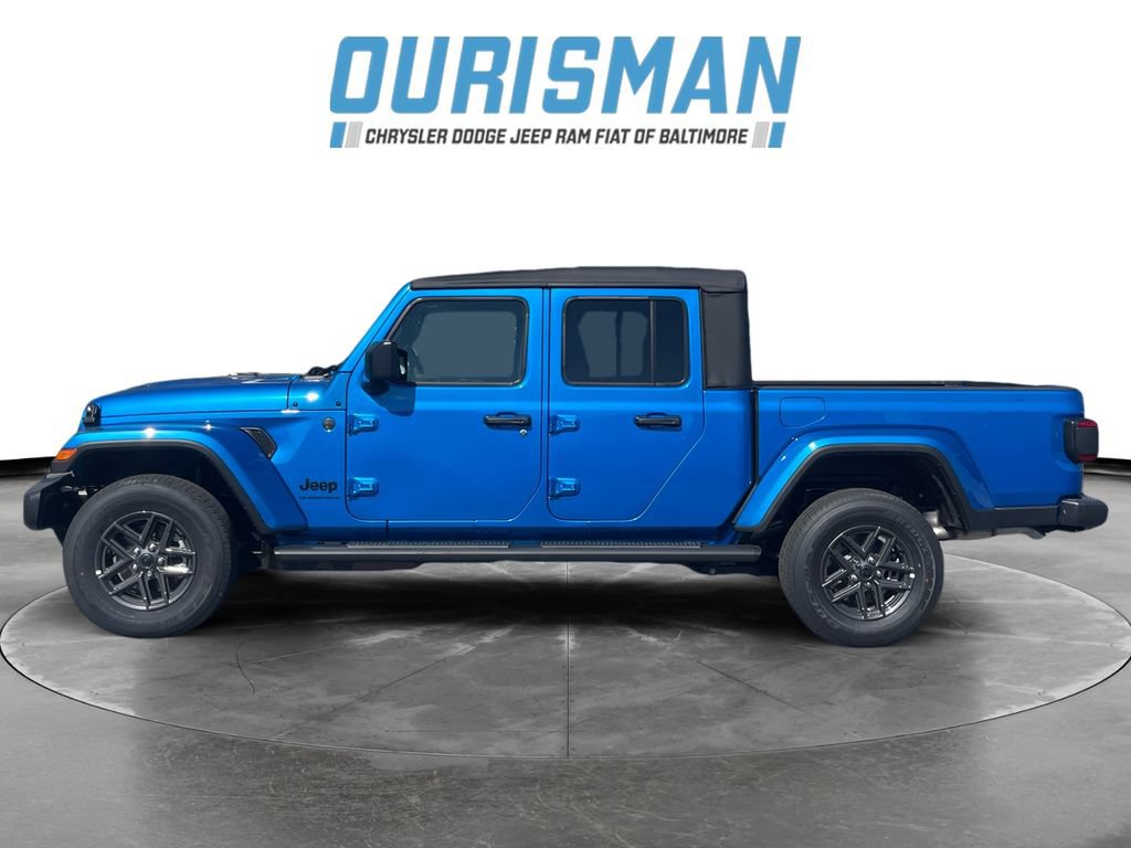 New 2026 Jeep Gladiator Sport AWD/4WD image 3