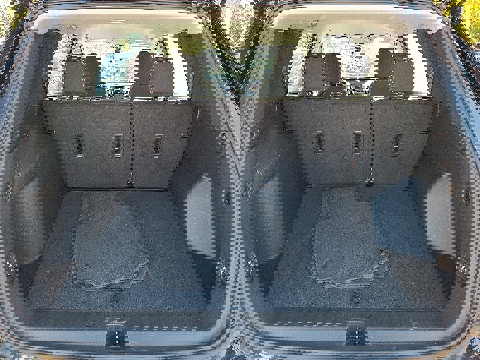 Used 2024 Chevrolet Equinox LS image 28