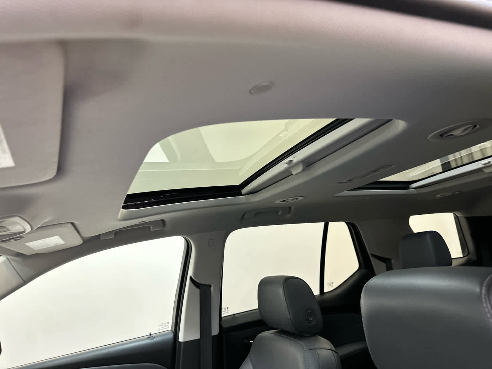 Used 2019 Chevrolet Traverse LT w/ LT Premium Package AWD/4WD image 33